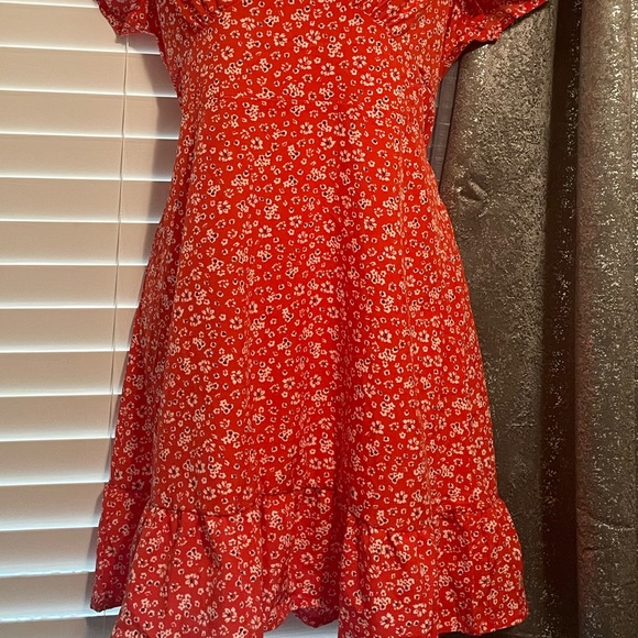 Red Floral Amazon Dress Medium - Picture 2 of 3